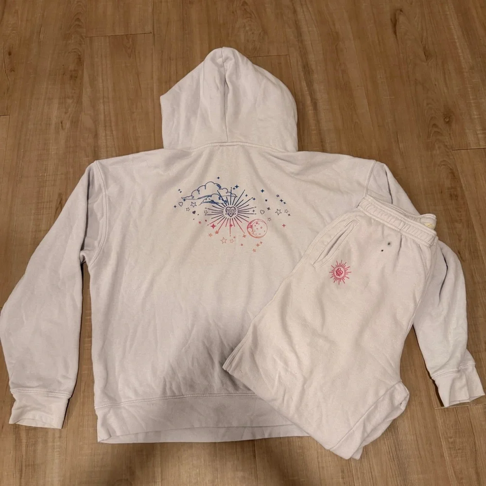 Roller Rabbit Sweatset - Picture 2 of 10